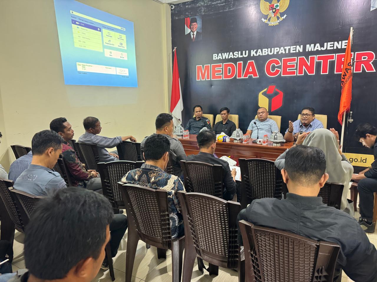 Bawaslu Mamuju Tengah Ikuti Rakor Penyusunan Perbup Penertiban Alat Peraga Kampanye 